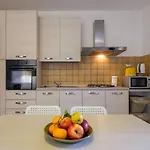 בית נופש Leone - Family Friendly House